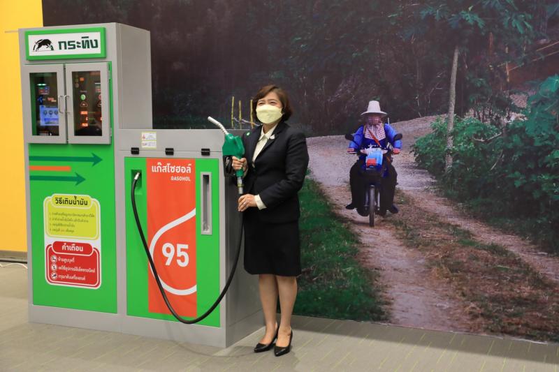 ปลัดพม.และประธานเ�