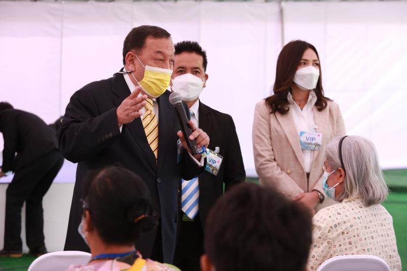 นายกรัฐมนตรี  เป็น