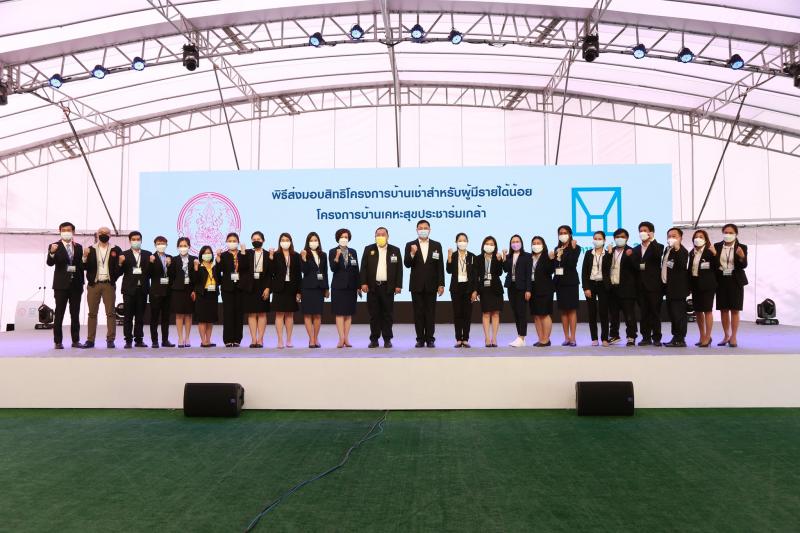 นายกรัฐมนตรี  เป็น