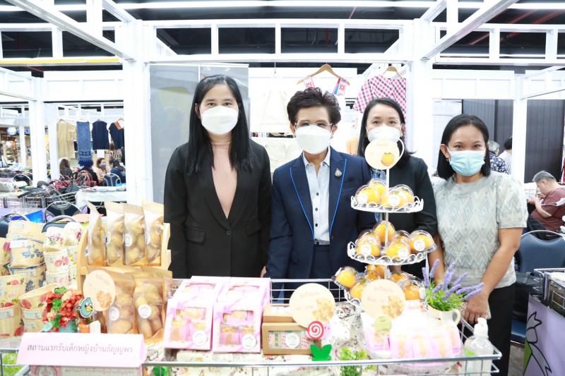 รมว.พม.เป็นประธานเ