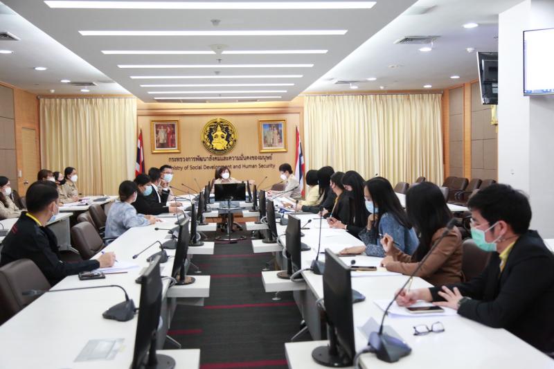ปลัดพม. เป็นประธาน