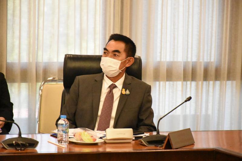 รองนายกเป็นประธา�
