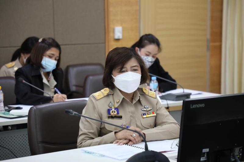 รมว.พม.ประธาน การป�