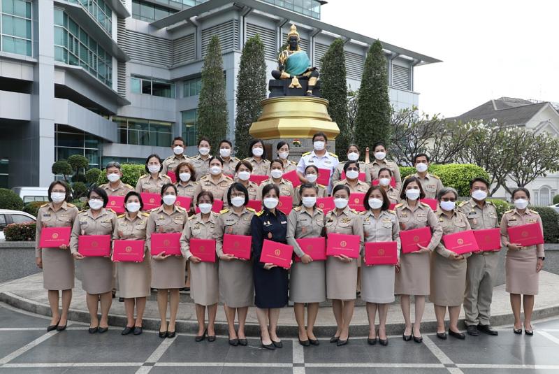 รมว.พม.เป็นประธานม