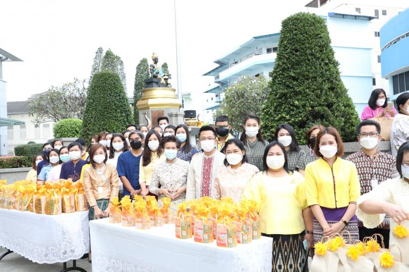 ปลัดพม.นำคณะผู้บร�