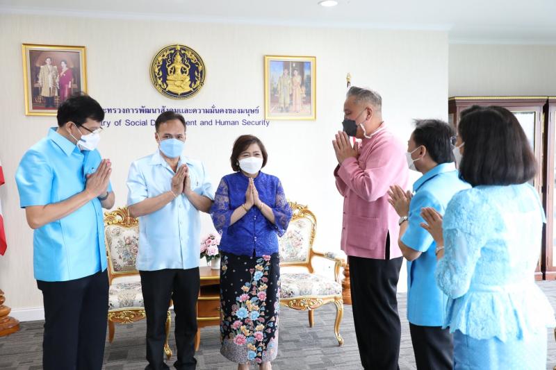 ปลัดพม.ให้ผู้ว่าก�