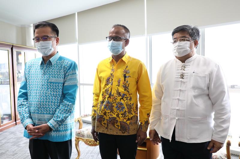 ปลัดพม.ให้รองปลัด�