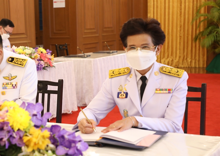 ปลัดพม.นำคณะผู้บร�