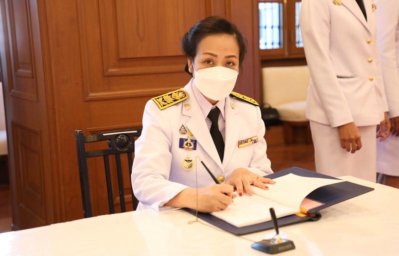 ปลัดพม.นำคณะผู้บร�