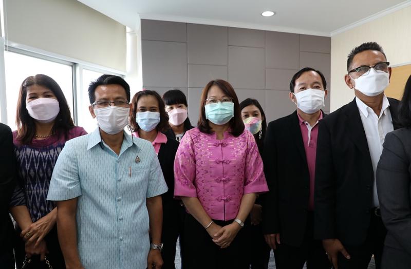 ปลัดพม.ให้ผู้บริห�
