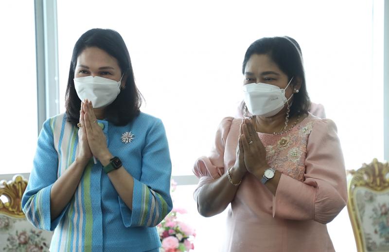 ปลัดพม.ให้ผู้บริห�