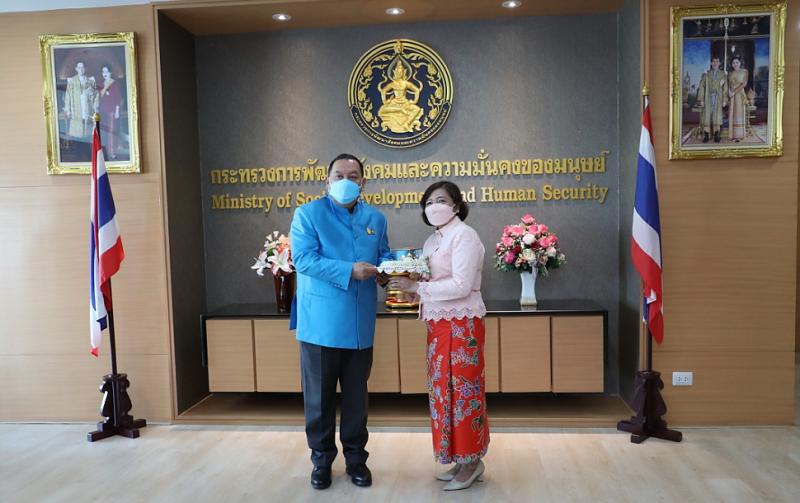 ปลัดพม.นำคณะผู้บร�
