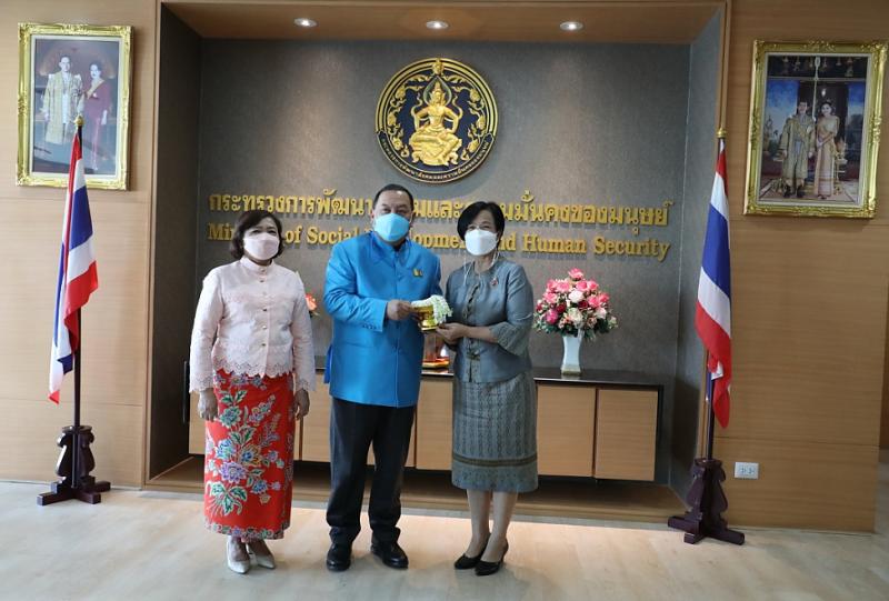 ปลัดพม.นำคณะผู้บร�