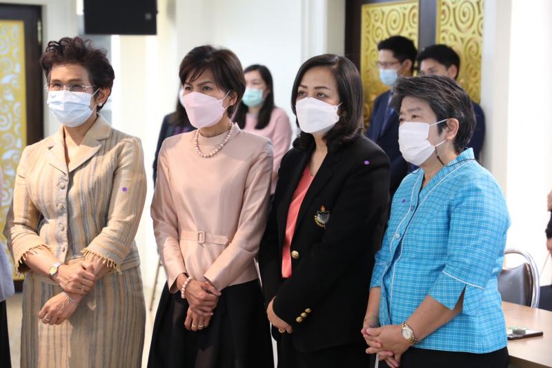 ปลัดพม.นำคณะผู้บร�