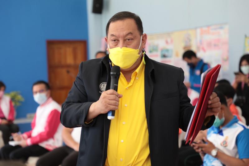 รมว.พม.พร้อมด้วยผู