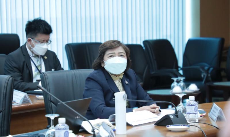 ปลัดพม.พร้อมด้วยค�
