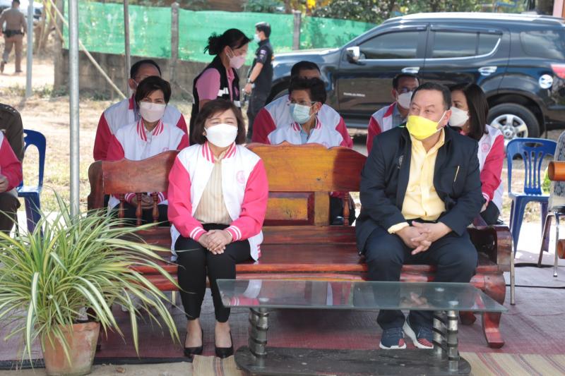 รมว.พม.และคณะผู้บร