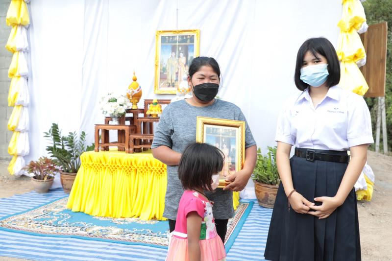 รมว.พม.และคณะผู้บร