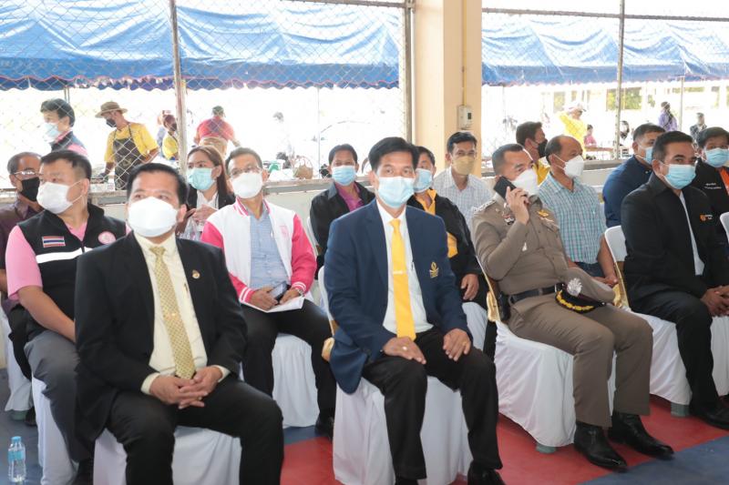 รมว.พม. เป็นประธาน�