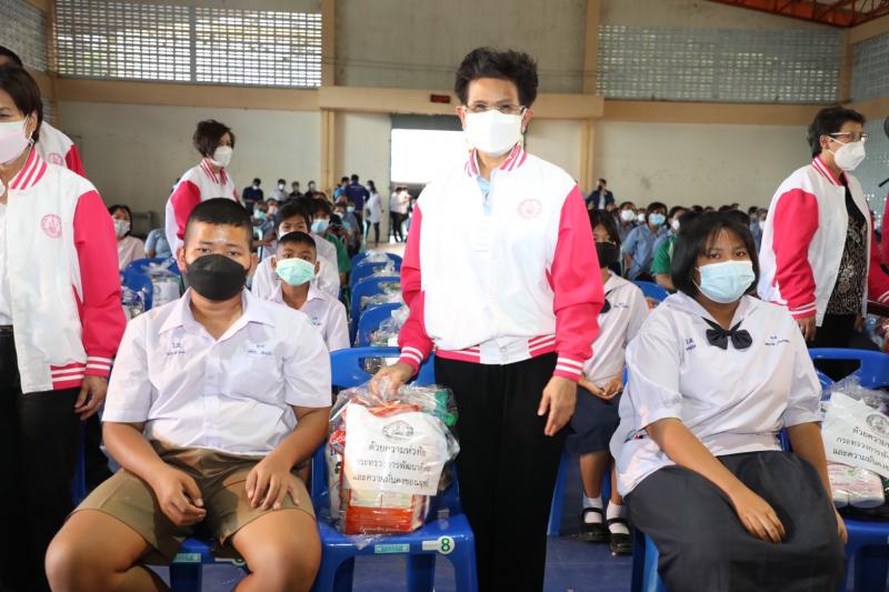 รมว.พม. เป็นประธาน�