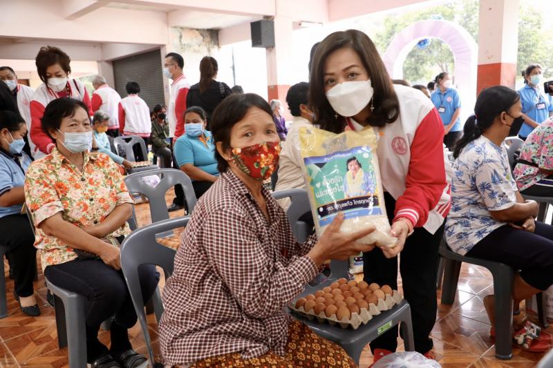 รมว.พม.และ คณะผู้บ�
