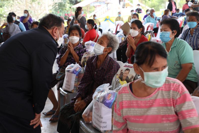 รมว.พม. เป็นประธาน�