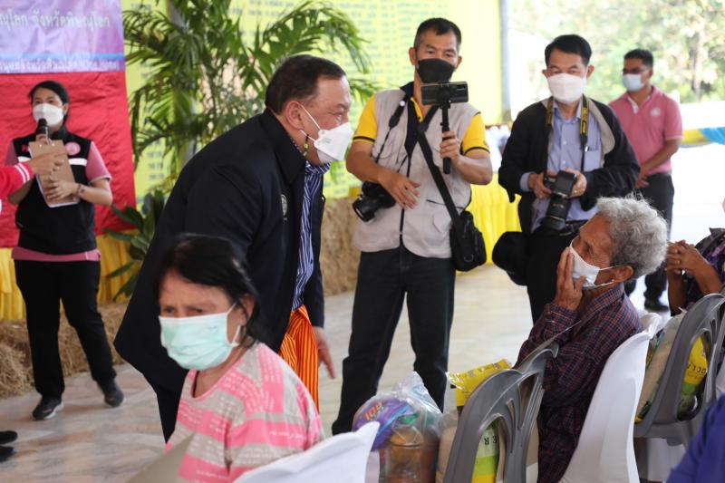 รมว.พม. เป็นประธาน�