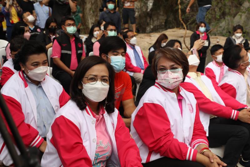 รมว.พม.ประธานการแถ
