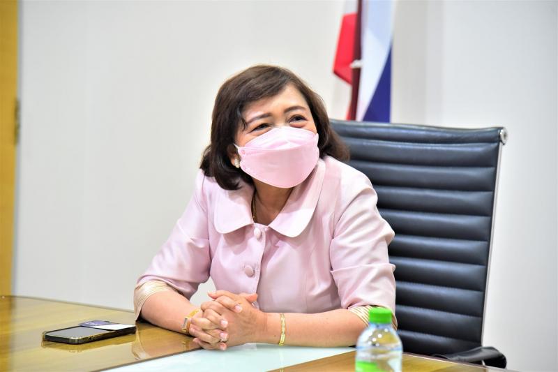 ปลัดพม.ให้ตัวแทนบ�