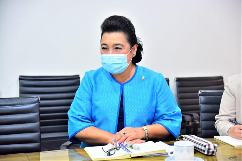 ปลัดพม.ให้ตัวแทนบ�
