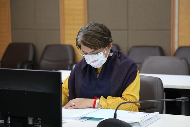 ปลัด พม. เป็นประธา�