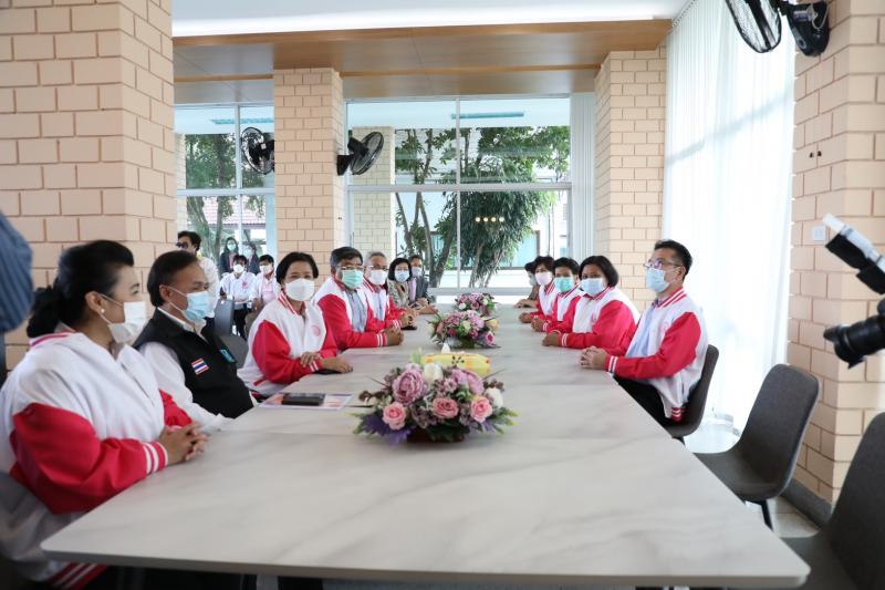 รมว.พม.เป็นประธานเ