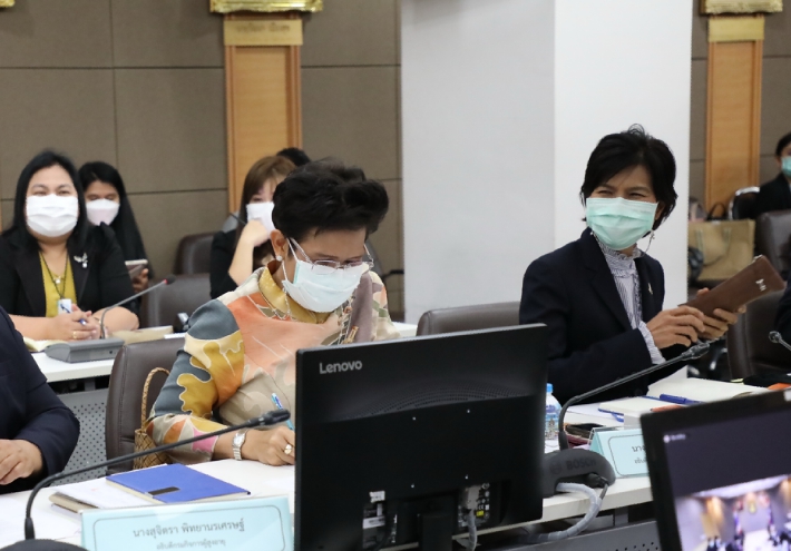 รมว.พม. เป็นประธาน�