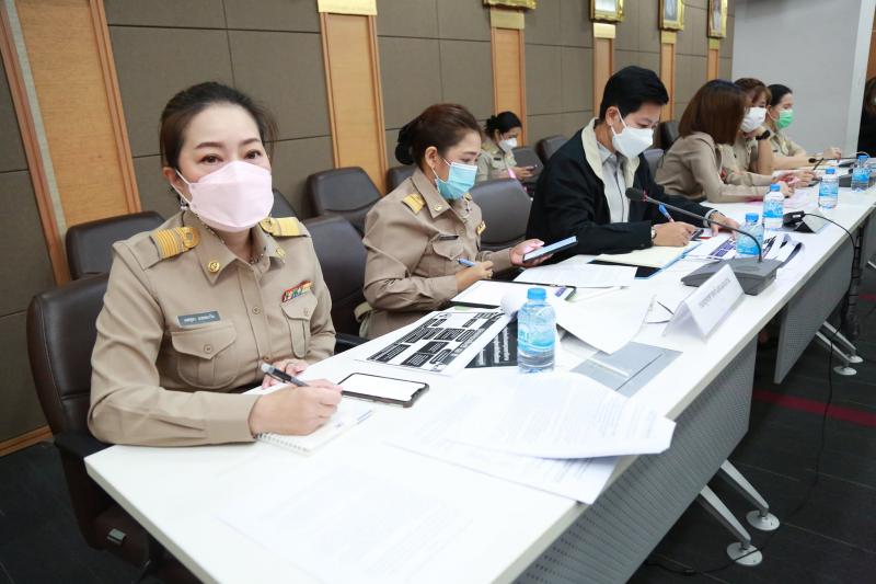 รองปลัดพม.เป็นประ�