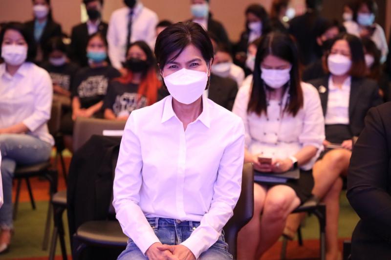 รมว.พม. เป็นประธาน�