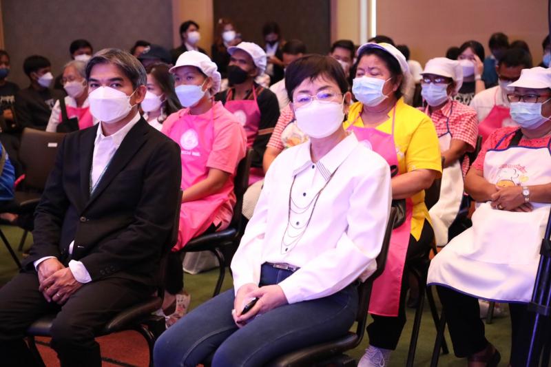 รมว.พม. เป็นประธาน�