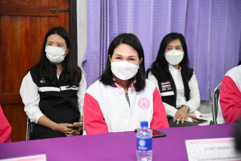 ปลัดพม.พร้อมด้วยค�