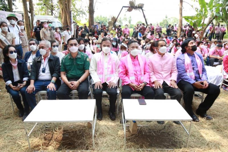 รมว.พม.เป็นประธานเ