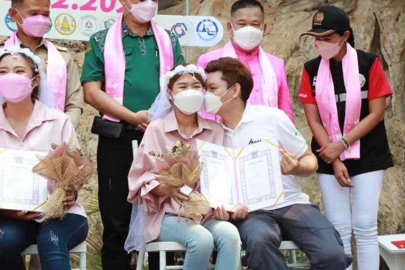 รมว.พม.เป็นประธานเ
