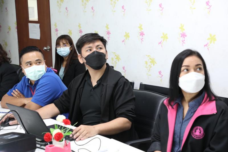 รองปลัดพม.เป็นประ�