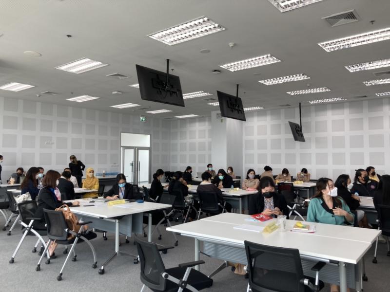รองปลัดพม.เป็นประ�