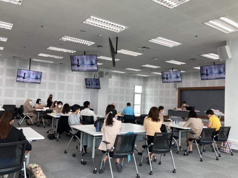 รองปลัดพม.เป็นประ�