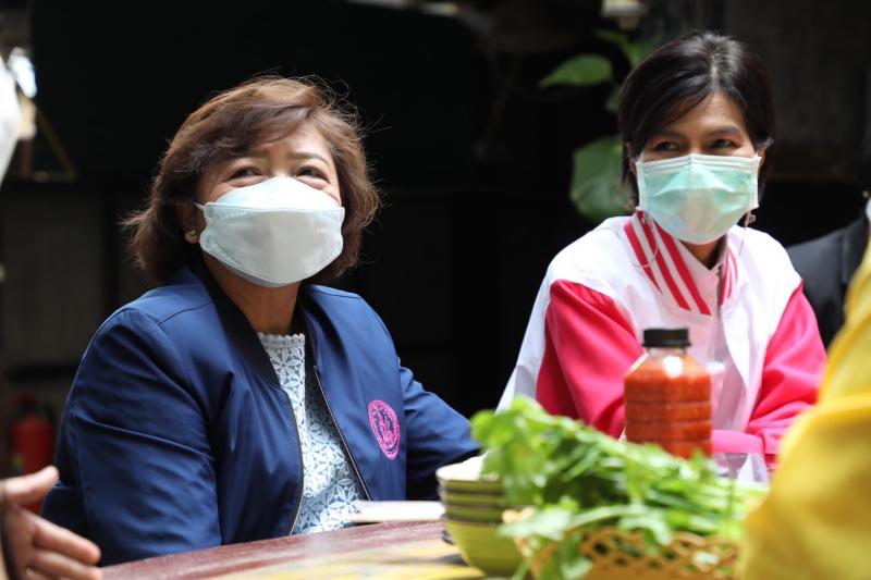 รมว.พม.และคณะผู้บร