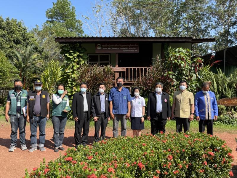 ผต.พม. ลงพื้นที่ตร�