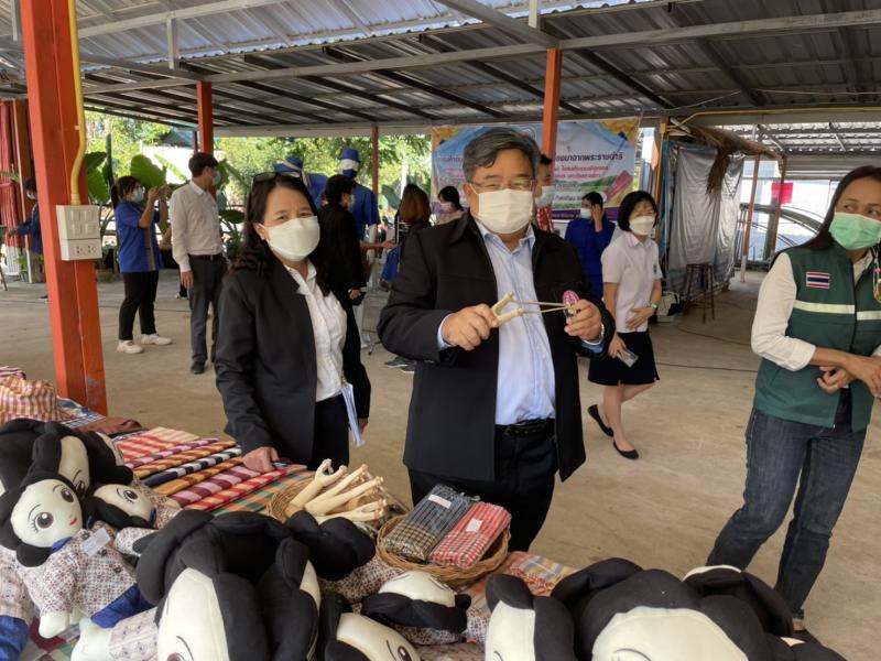 ผต.พม. ลงพื้นที่ตร�