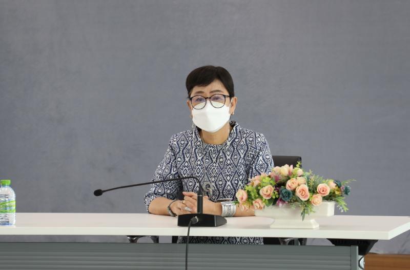 รองปลัดพม.เป็นประ�
