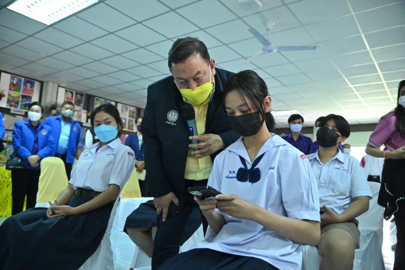 รมว.พม.เป็นประธานเ
