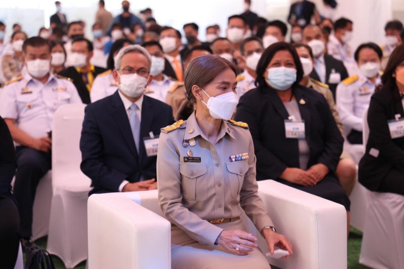 นายกรัฐมนตรี เป็น�