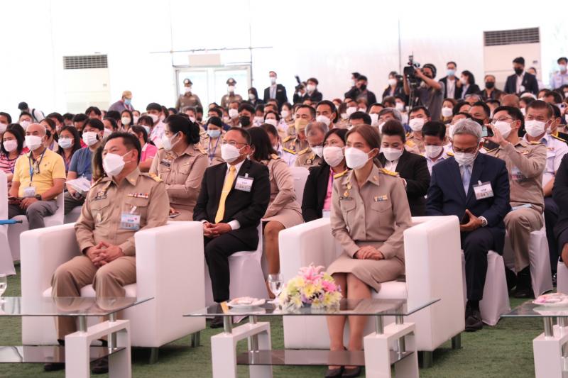 นายกรัฐมนตรี เป็น�