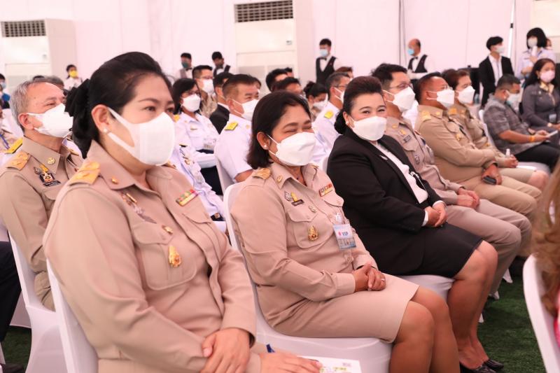 นายกรัฐมนตรี เป็น�